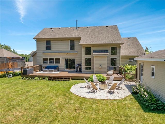 230 English Lane, Winthrop Harbor, IL 60096