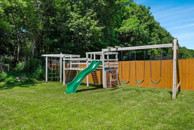 230 English Lane, Winthrop Harbor, IL 60096