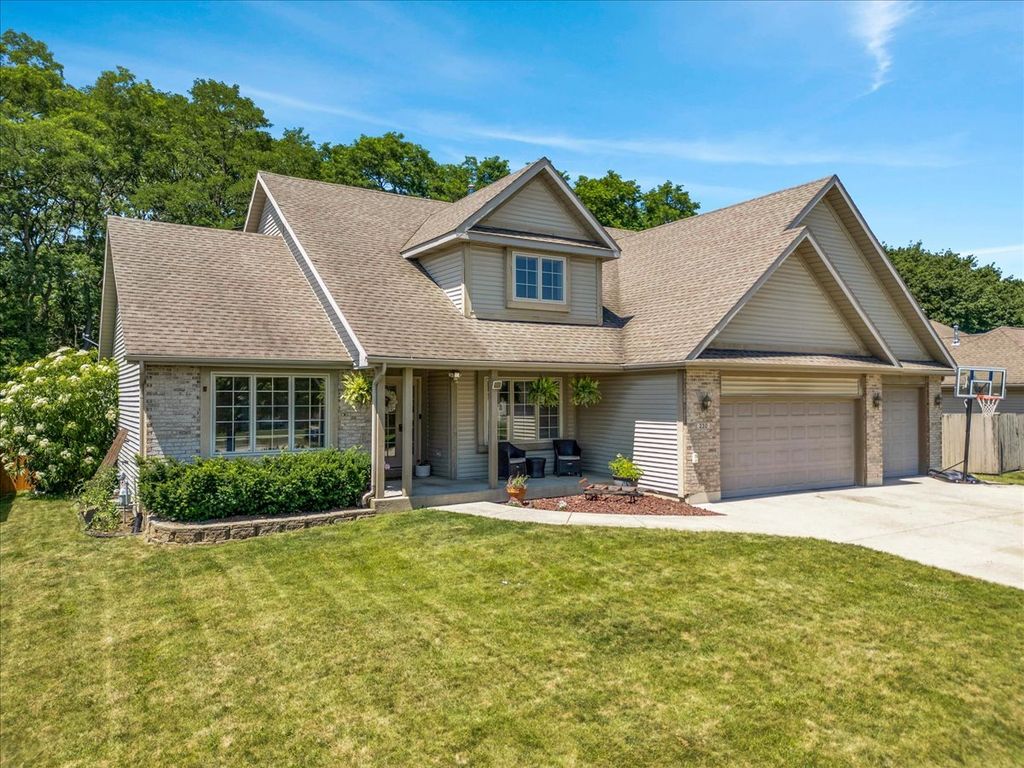 230 English Lane, Winthrop Harbor, IL 60096