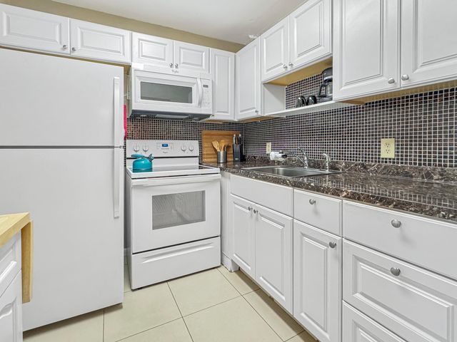 1013 HARWOOD C 1013, Deerfield Beach, FL 33442