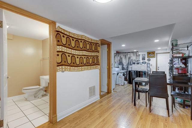 931 Brummel Street 103, Evanston, IL 60202