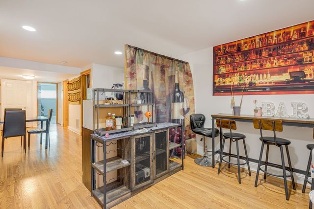 931 Brummel Street 103, Evanston, IL 60202