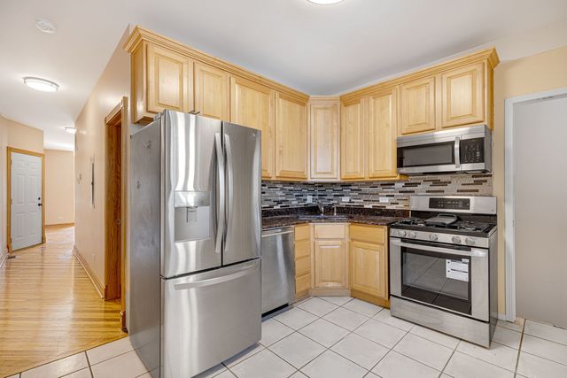 931 Brummel Street 103, Evanston, IL 60202