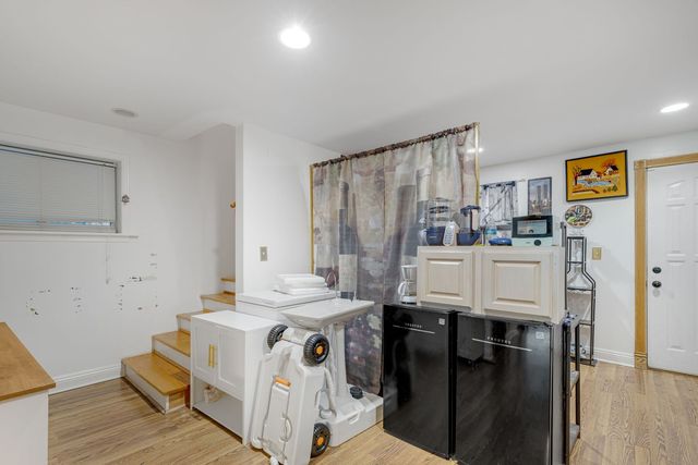 931 Brummel Street 103, Evanston, IL 60202