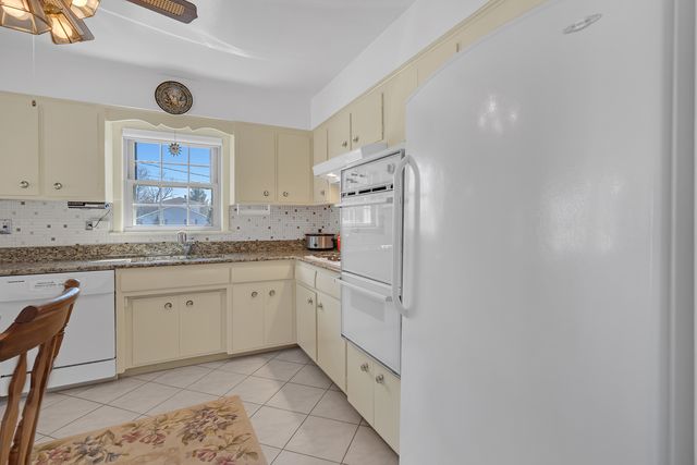 2054 Birch Street, Des Plaines, IL 60018