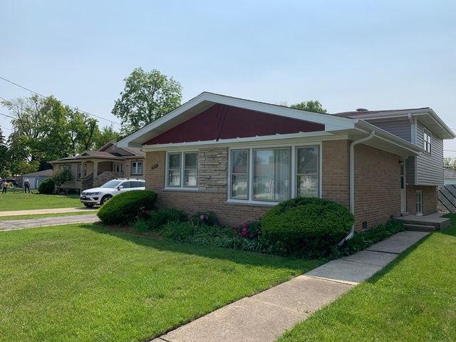 2054 Birch Street, Des Plaines, IL 60018
