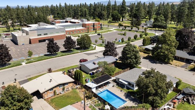7017 N Post St, Spokane, WA 99208