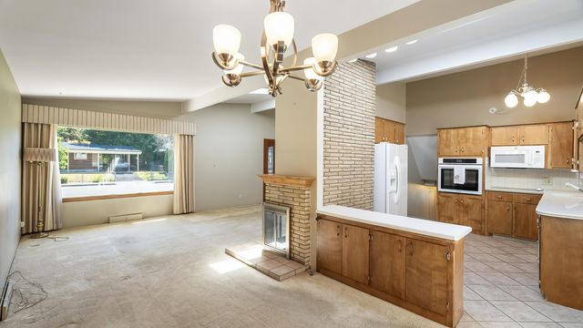 7017 N Post St, Spokane, WA 99208