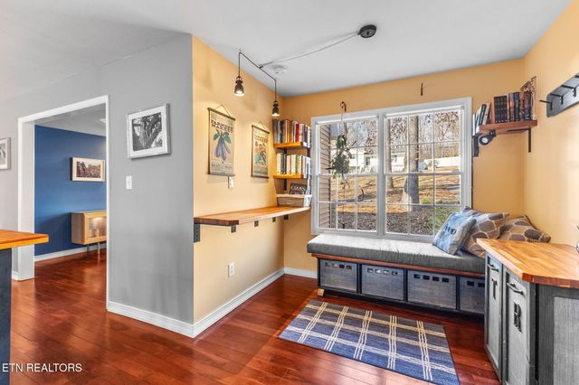 1221 Live Oak Circle, Knoxville, TN 37932