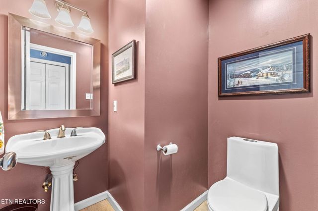 1221 Live Oak Circle, Knoxville, TN 37932