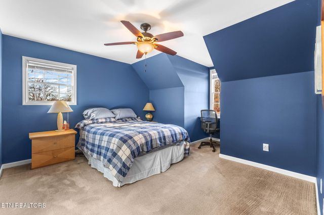 1221 Live Oak Circle, Knoxville, TN 37932