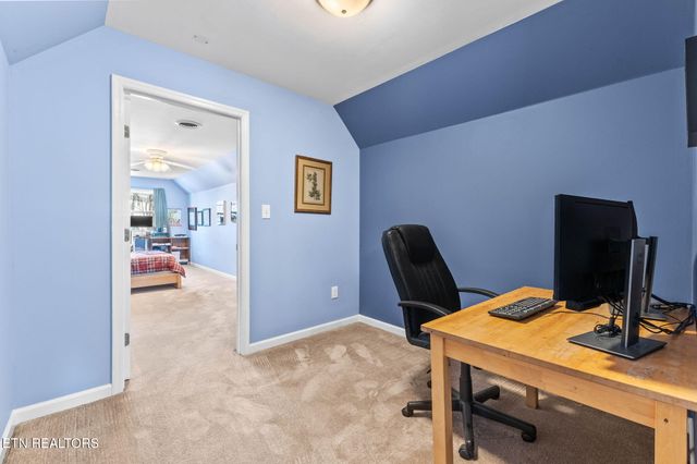 1221 Live Oak Circle, Knoxville, TN 37932