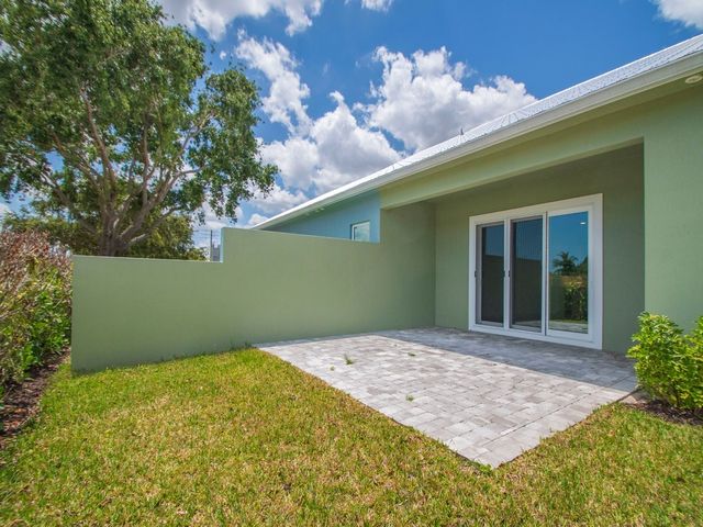 1805 Bridgepointe Circle 3, Vero Beach, FL 32967