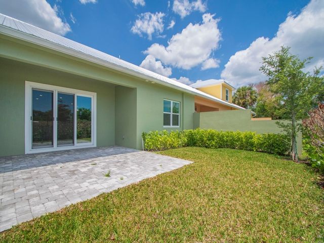 1805 Bridgepointe Circle 3, Vero Beach, FL 32967