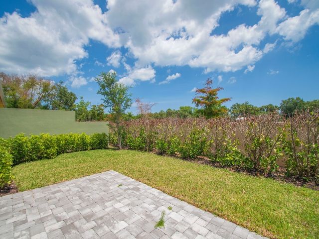 1805 Bridgepointe Circle 3, Vero Beach, FL 32967