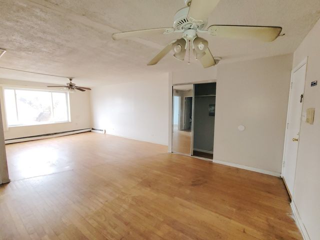 1227 S Harlem Avenue 208, Berwyn, IL 60402