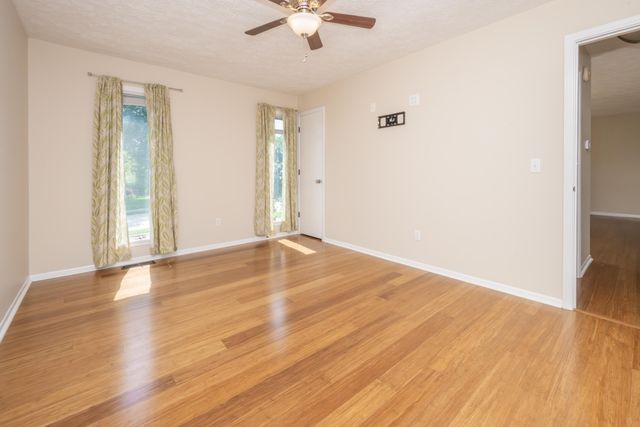 3232 Laurel Oak Court, Edgewood, KY 41017