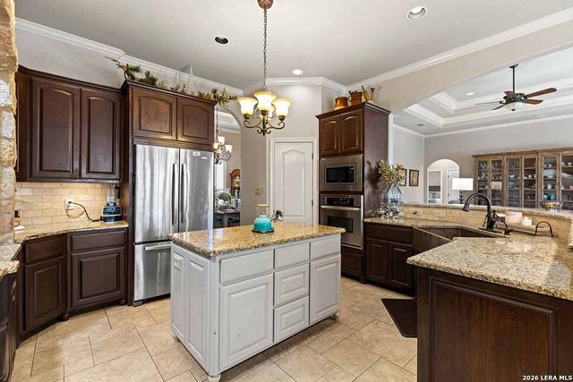 148 Copper Ridge, La Vernia, TX 78121