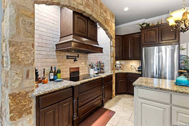 148 Copper Ridge, La Vernia, TX 78121