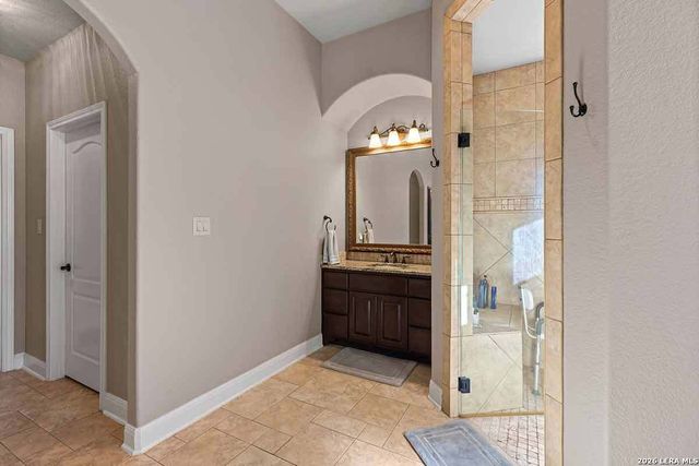 148 Copper Ridge, La Vernia, TX 78121