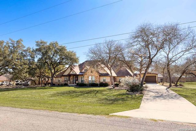 148 Copper Ridge, La Vernia, TX 78121