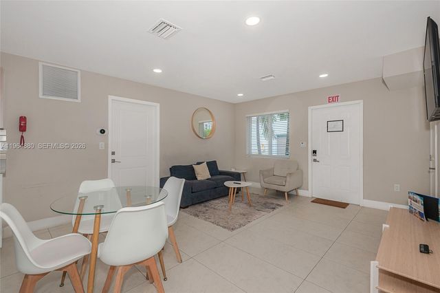 507 NW 8th Avenue 1, Fort Lauderdale, FL 33311