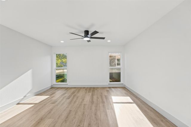 855 Silverpines Road, Houston, TX 77062