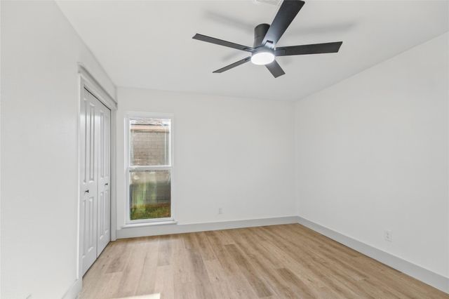 855 Silverpines Road, Houston, TX 77062