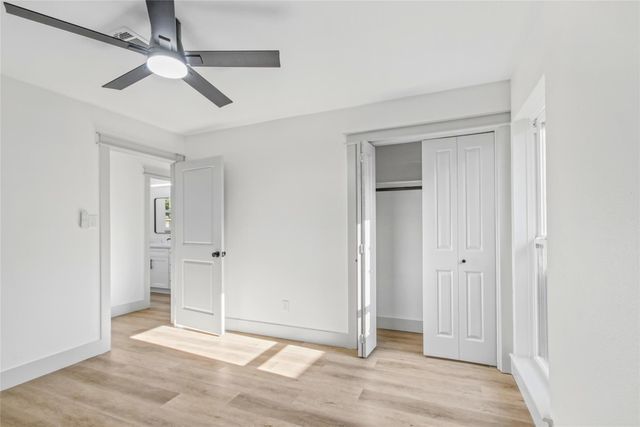 855 Silverpines Road, Houston, TX 77062