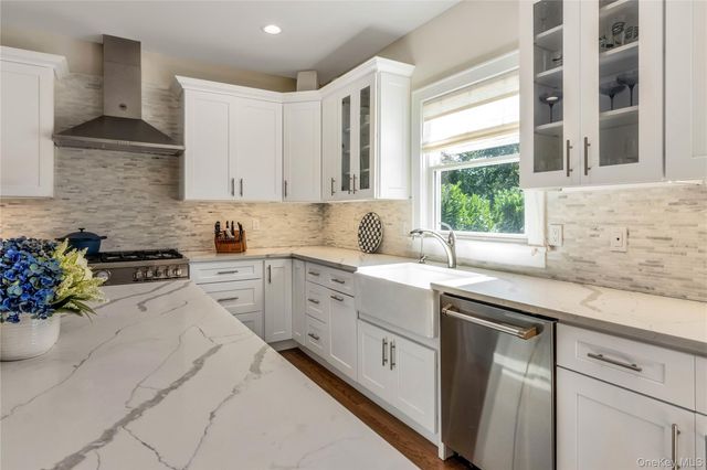 2375 Sound Drive, Greenport, NY 11944