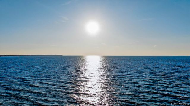 2375 Sound Drive, Greenport, NY 11944