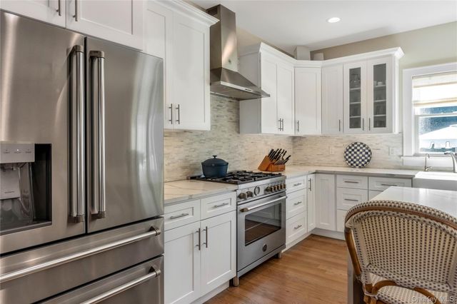 2375 Sound Drive, Greenport, NY 11944