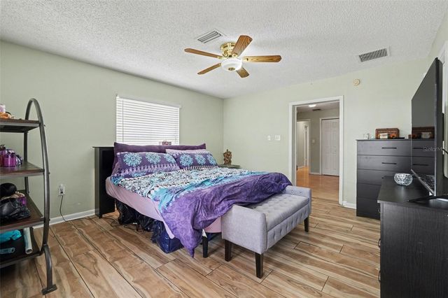 412 W IDLEWILD AVENUE, Tampa, FL 33604