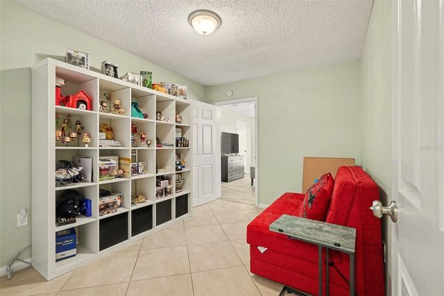 412 W IDLEWILD AVENUE, Tampa, FL 33604