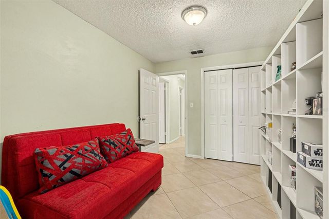 412 W IDLEWILD AVENUE, Tampa, FL 33604