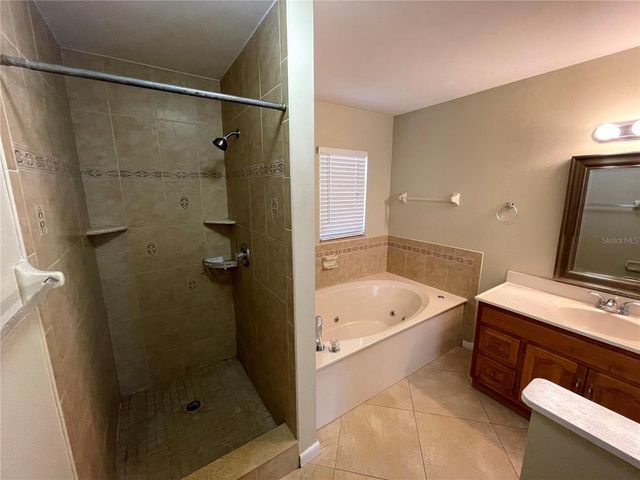 412 W IDLEWILD AVENUE, Tampa, FL 33604