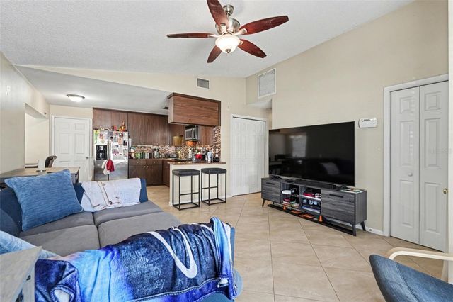 412 W IDLEWILD AVENUE, Tampa, FL 33604