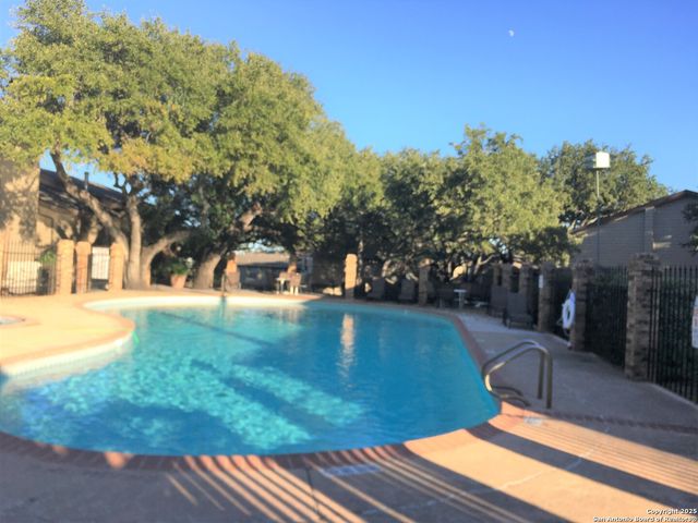11815 Vance Jackson Rd Apt 1804, San Antonio, TX 78230