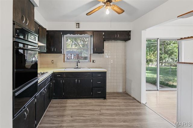 4103 S Park Drive, Belleville, IL 62226