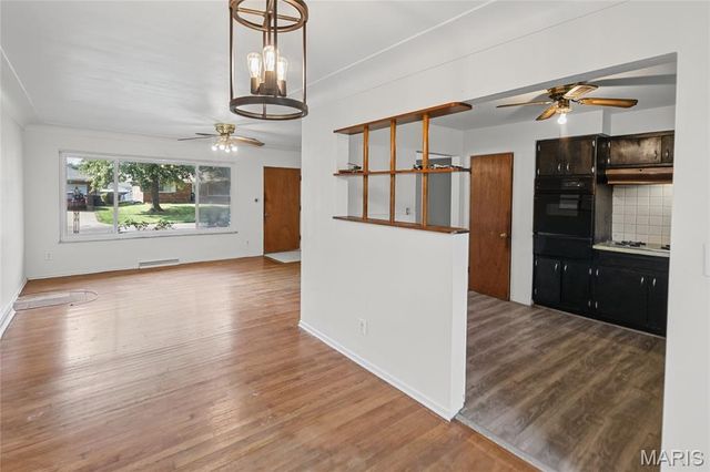 4103 S Park Drive, Belleville, IL 62226