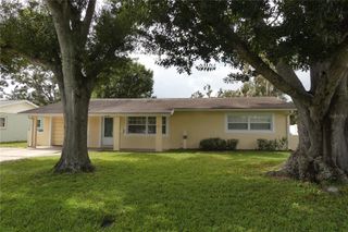 2840 52ND LANE N, St Petersburg, FL 33710