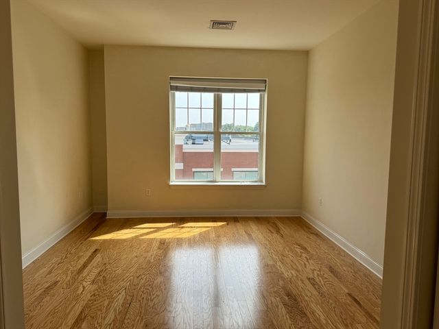 500 Union St 5304, Westborough, MA 01581
