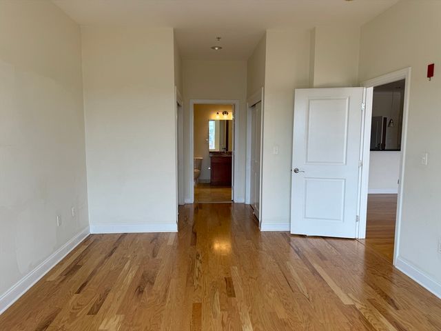 500 Union St 5304, Westborough, MA 01581