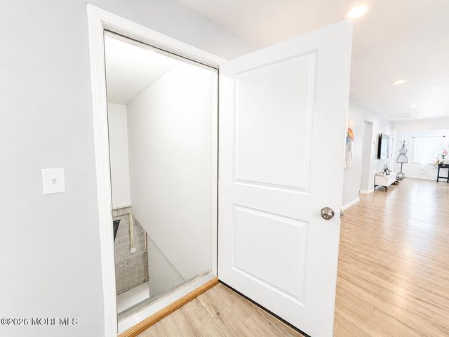 10 Pine Tree Road, Toms River, NJ 08753