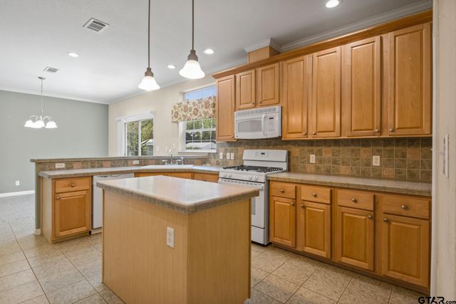 177 County Road 2417, Leesburg, TX 75451