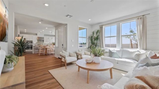 732 Guy Turner Drive, Camarillo, CA 93010