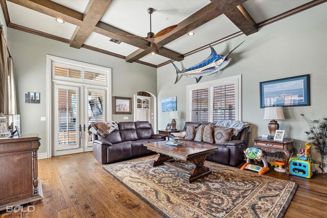 207 N Beach Drive, Bossier City, LA 71111