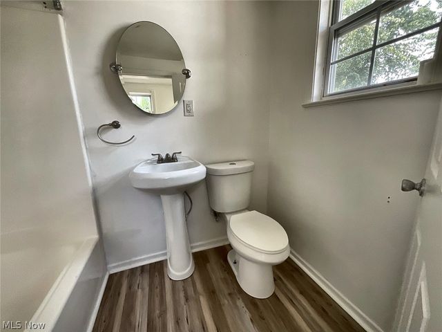 131 E Ido Avenue, Akron, OH 44301