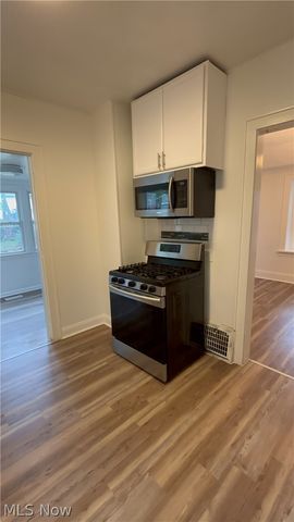 131 E Ido Avenue, Akron, OH 44301