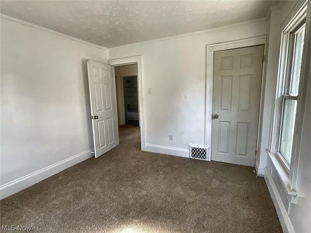 131 E Ido Avenue, Akron, OH 44301
